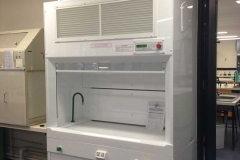 Overhead scrubbing Fume Cupboard